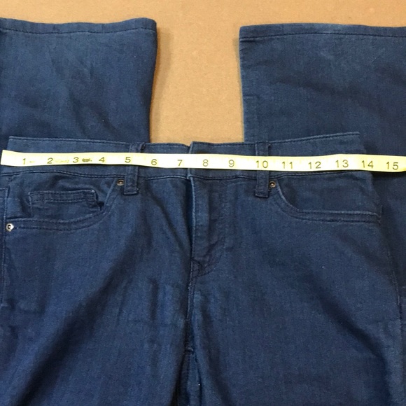 39 Gap skinny boot jeans w/stretch Size 4 - Picture 3 of 6